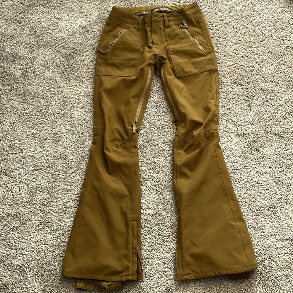 Women’s Burton Snowboarding Pants-XS & slim fit